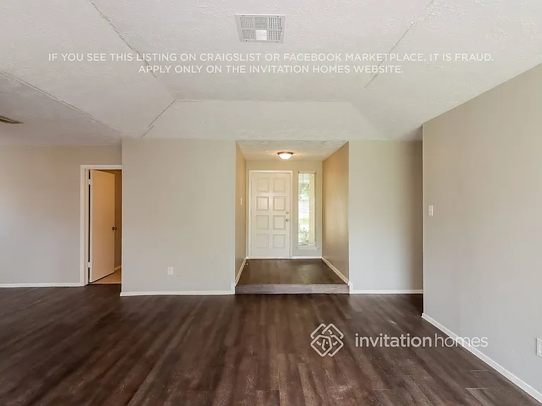 14307 Branchwater Ln — Photo 3