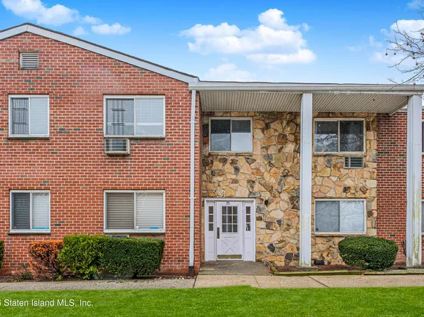 15 Gadsen Pl APT 1A, Staten Island, NY 10314