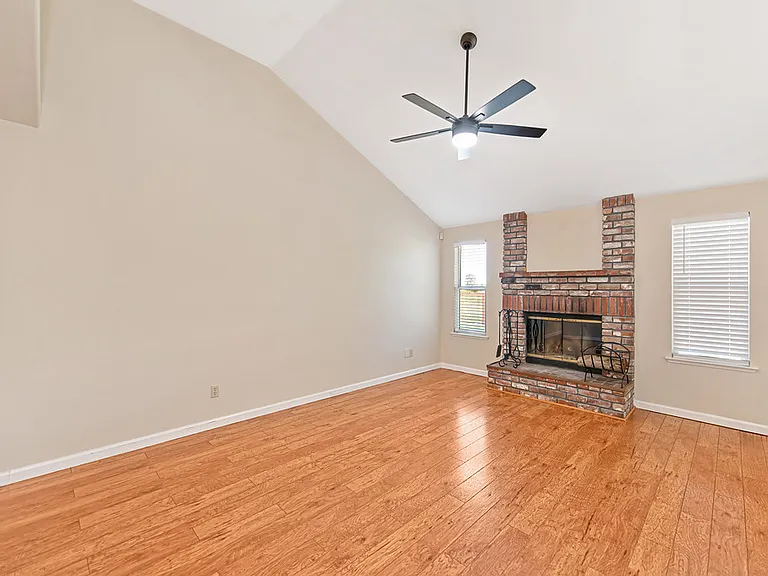 7337 Little Acorn Way — Photo 9
