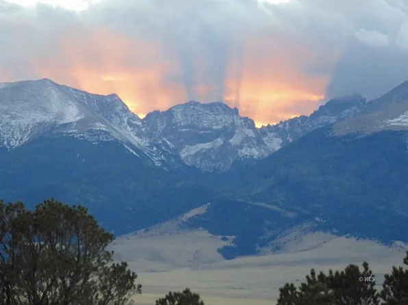 56 Clubhouse Rd, Westcliffe, CO 81252