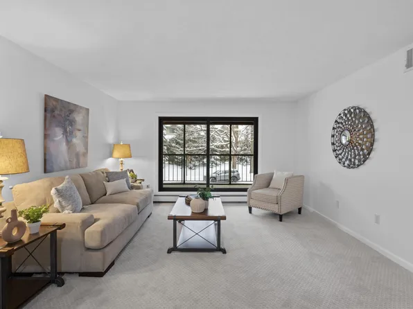 7500 Cahill Rd APT 103C, Edina, MN 55439