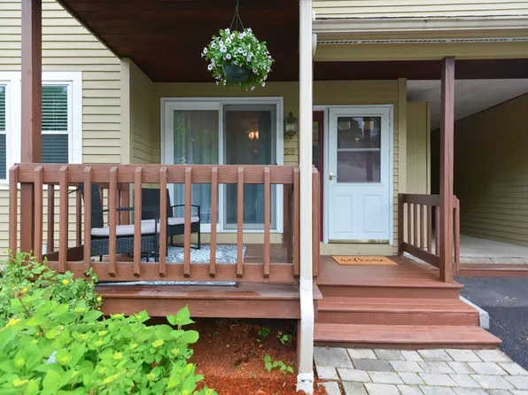 42 2nd Ave Unit 26, North Attleboro, MA 02760