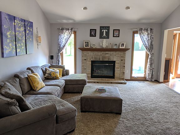 5th image of 46819 Amberwood Dr