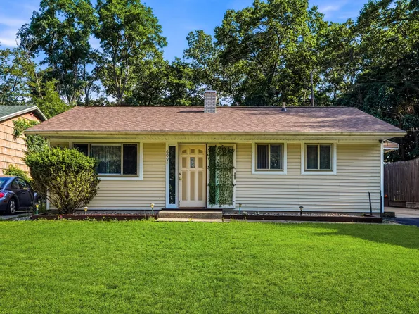 609 Washington Park Blvd, Michigan City, IN 46360