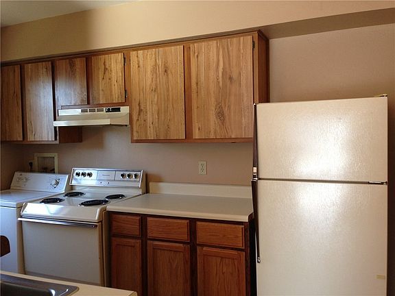 4th image of 1102 Welsh Ave #A