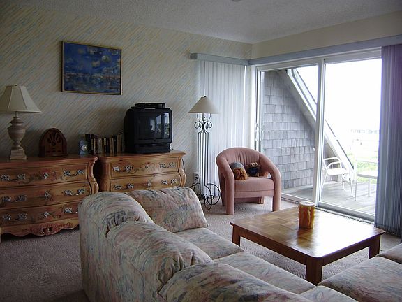 Living Room with Slider