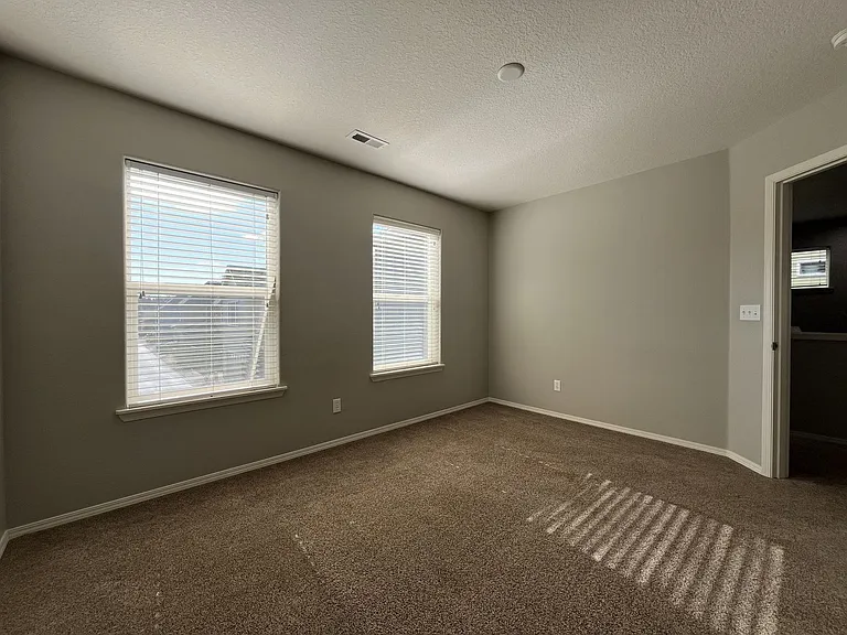 6262 NE Chestnut St — Photo 38