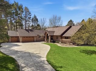 9256 Fenton Rd, Grand Blanc, MI 48439