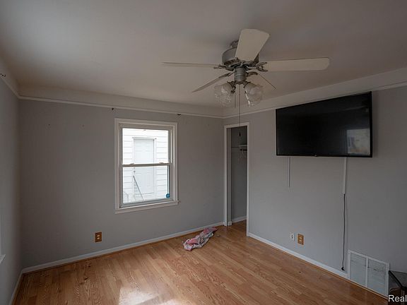 3rd image of 22149 David Ave