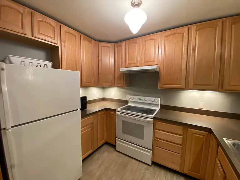 1305 Fairmont St NW #B — Photo 5
