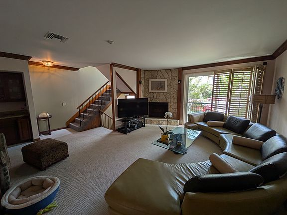 3rd image of 1209 S Catalina Ave