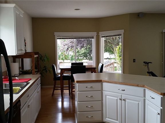 4th image of 20235 Gardner Ct