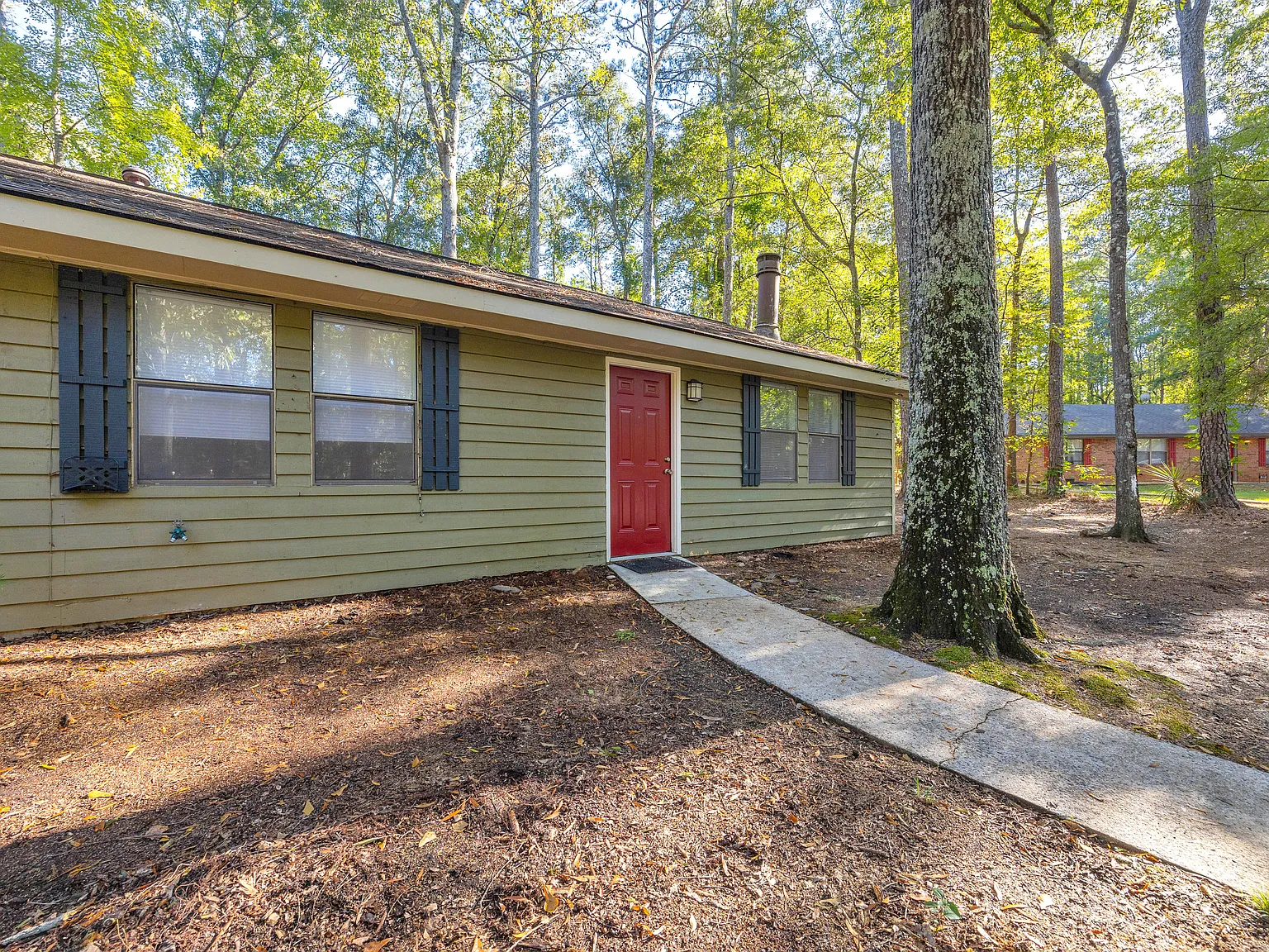 2 bed, 950 sqft, $1,350 — Photo 3