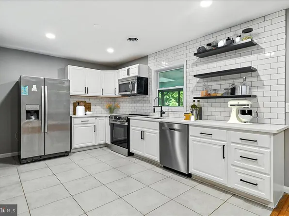 7317 Granalta Cir, Frederick, MD 21702