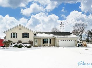 1647 Oregon Dr, Findlay, OH 45840