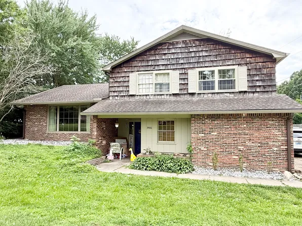 1905 Gatesborough Cir, Murray, KY 42071