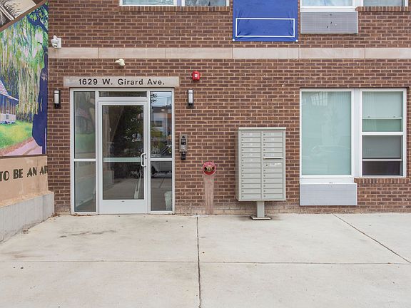 3rd image of 1629 W Girard Ave APT 2B