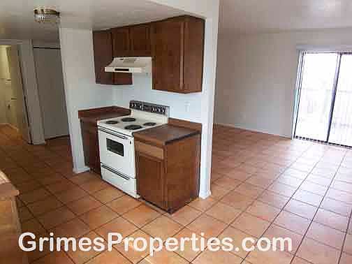 3rd image of 1109 Dickerson Dr SE APT A