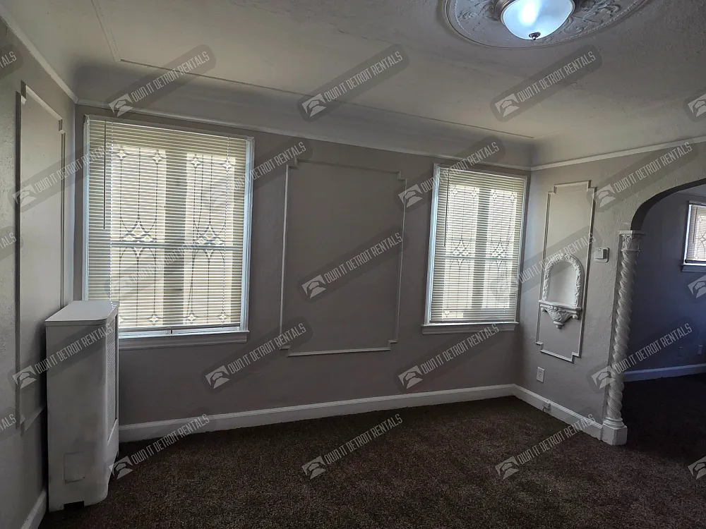 Multi Family Home — Photo 4