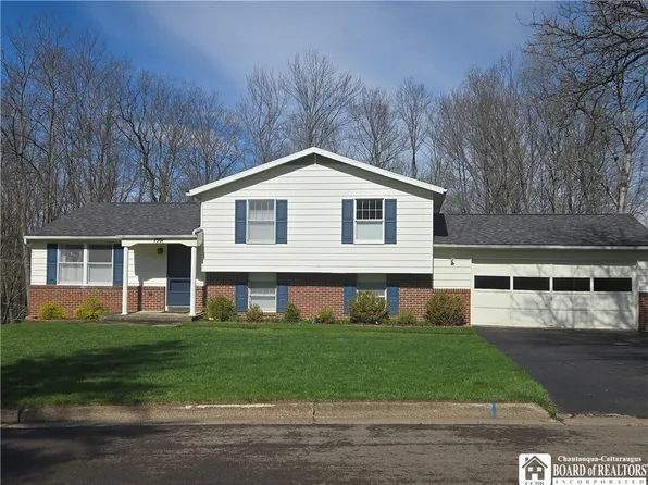 1501 Stardust Ln, Olean, NY 14760