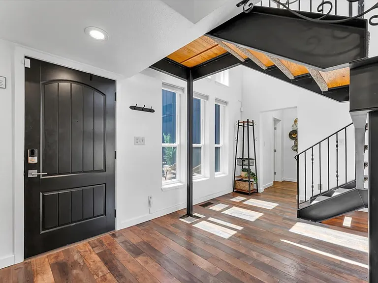 Tannerwood Dr — Photo 10