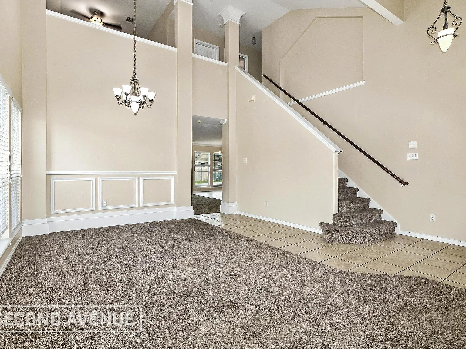3 bed, 2.5 bath, 2211 sqft, $2,040 — Photo 4