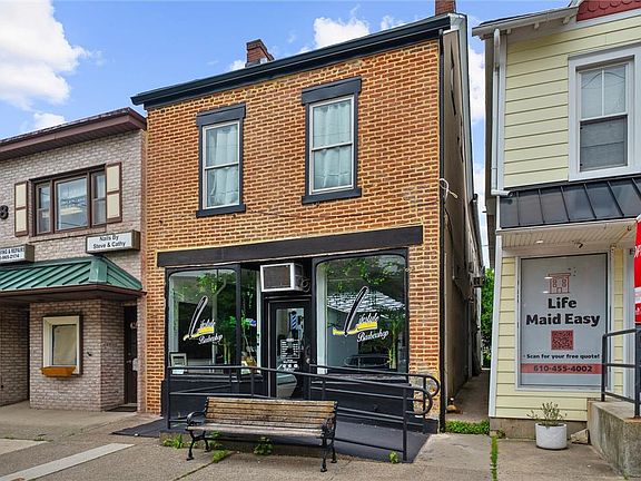 3rd image of 342 Main St