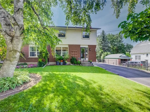 124 Queensway Dr, Woolwich, ON N0B 2N0