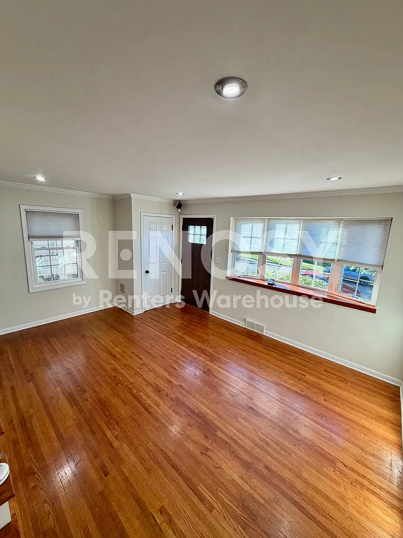 09/14/2026, 3 Bedrooms, 1 Bathrooms, House, St Paul, MN — Photo 4