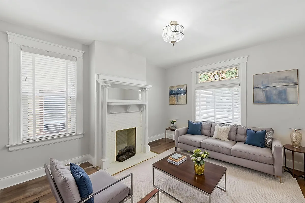 344 Helen St Unit 1 — Photo 4