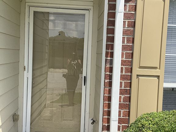 2nd image of 4728 Klondike Cir