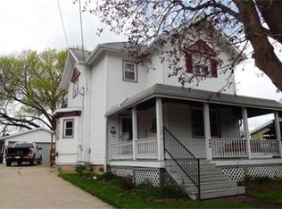 305 S College Ave, Fox Lake, WI 53933