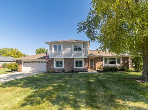 1008 Pauls Dr, Greenfield, IN 46140