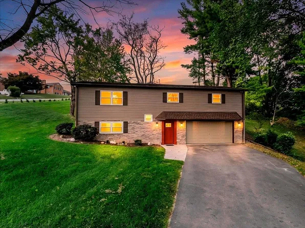 95 Sara St, Christiansburg, VA 24073