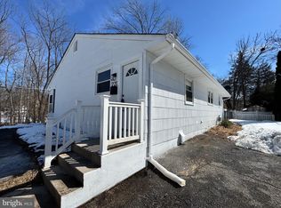 220 Van Horn Ave, Clementon, NJ 08021