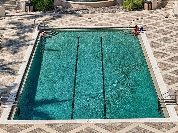 3rd image of 1060 Borghese LN #1005