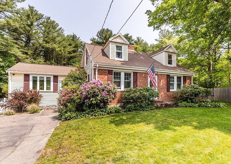 1st image of 26 Pond St