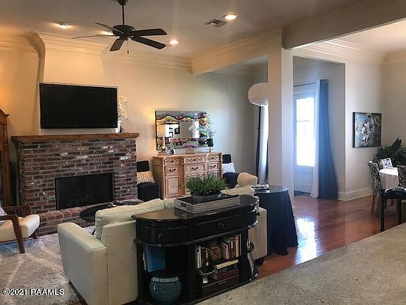 3rd image of 111 Eldridge Dr