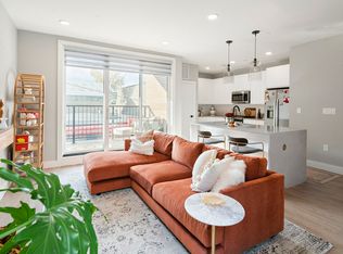 277 Border St #204, Boston, MA 02128