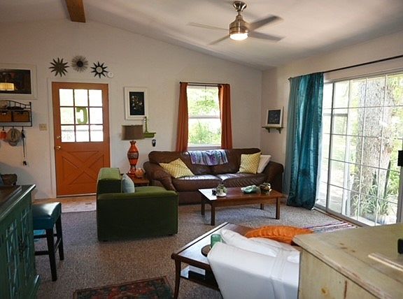 3rd image of 10886 Cherry Ln