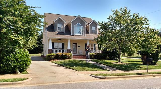 1st image of 104 Tarrington Dr #1