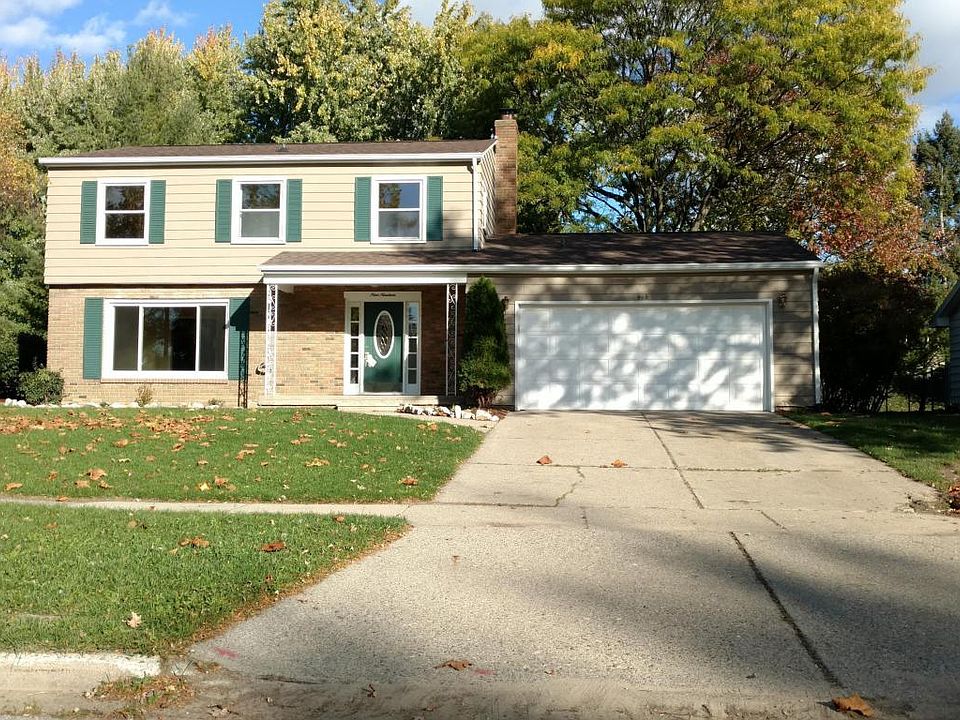 1st image of 919 Bennington Dr