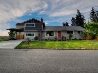 320 Skyline Dr, Everett, WA 98201