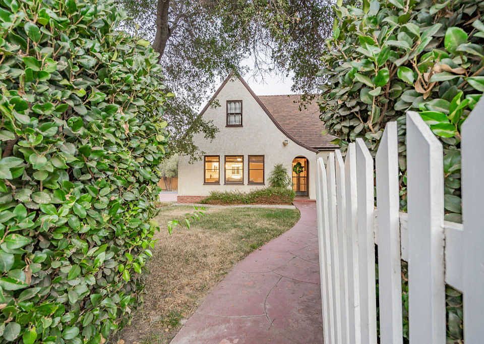 1st image of 1136 Fern Oaks Dr