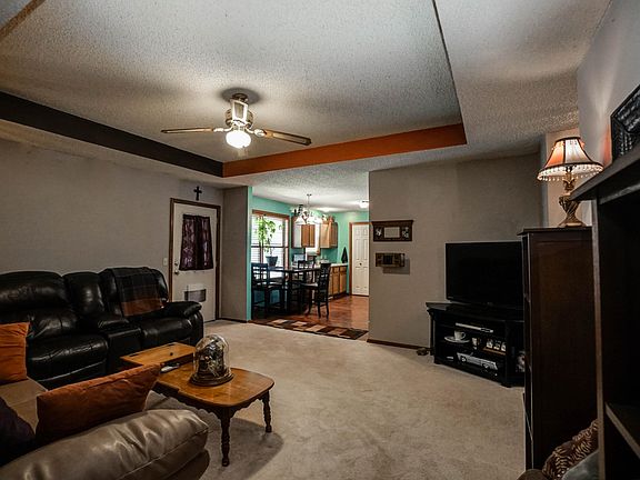 1124 E Livingston (12)