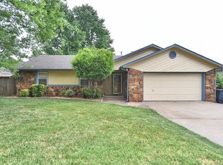 224 W Los Angeles Pl, Broken Arrow, OK 74011
