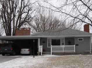 1008 Tilden St, Holdrege, NE 68949