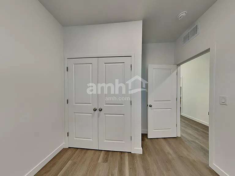 6971 N 125th Dr — Photo 12