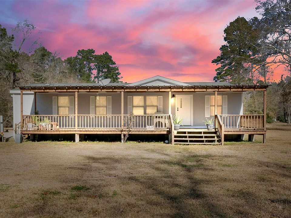 1st image of 20220 Plaza Cir