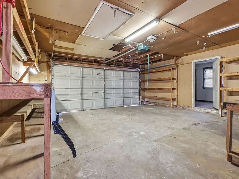 1902 Paisley Ave — Photo 28